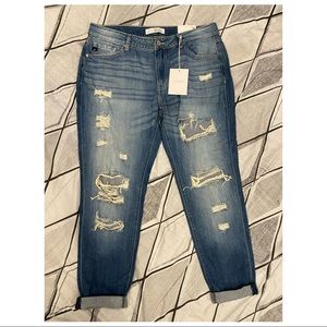 KANCAN Distressed crop jeans